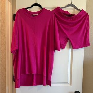 Women's Vibrant Pink Short Sleeve Ribbed Tee and Bike Shorts
